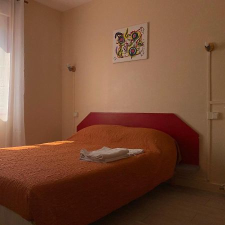 Hotel Les Rosiers La Rochelle  Ngoại thất bức ảnh
