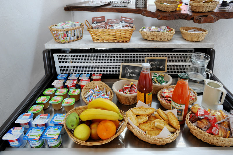Hotel Les Rosiers La Rochelle  Ngoại thất bức ảnh